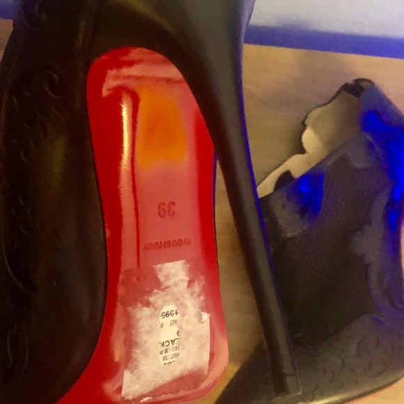 New Authentic Christian louboutin - Picture 3 of 4